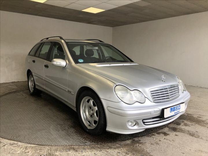Vůz s VIN WDB2032081F726024