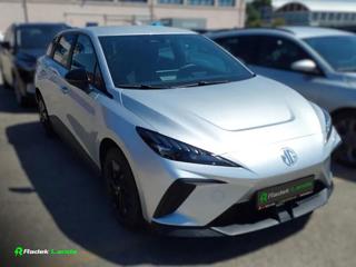 MG MG4 LED, Keyless, CarPlay, kamera hatchback