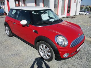 Mini Cooper 1,6 i, 88kW, klimatizace, hatchback