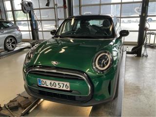 Mini Cooper Hatch hatchback