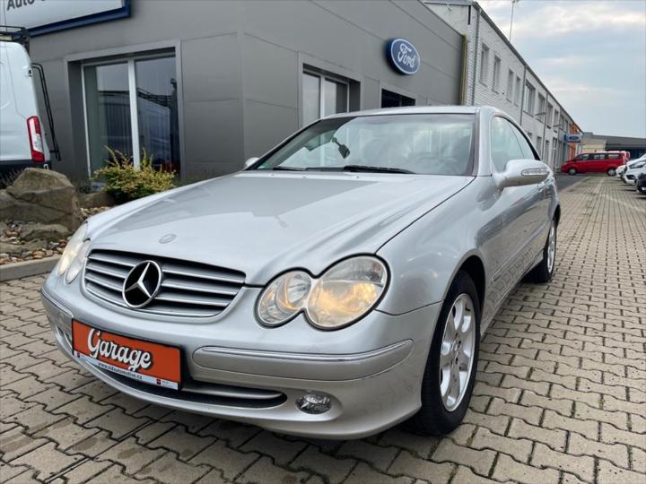 Vůz s VIN WDB2093421F104436