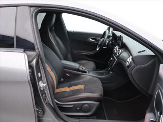 Mercedes-Benz CLA 2,1 220d Aut. 130kW AMG Line kombi - Foto 12