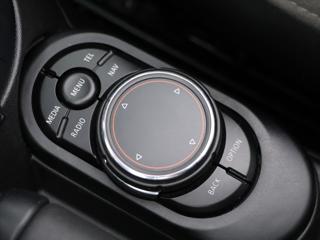 Mini Cooper 2,0 i JCW 170kW Cabrio Manual kabriolet - Foto 23