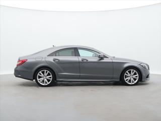Mercedes-Benz CLS 3,0 350d 190kW 4Matic CZ DPH sedan - Foto 8