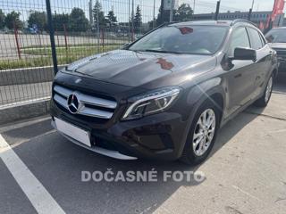 Mercedes-Benz GLA 1.6, ČR hatchback