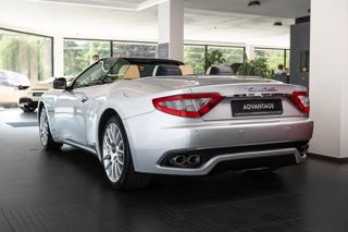 Maserati GranCabrio 4691 ccm, 323 kW, benzin kabriolet - Foto 4