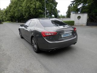 Maserati Ghibli 3,0 i V6 Kůže, Navi, Havarované sedan