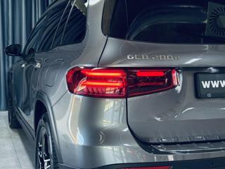 Mercedes-Benz GLB 200d*4M*AMG*OFF.ROAD*7MÍST*360 SUV - Foto 9