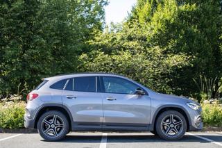 Mercedes-Benz GLA 2021, 1332 ccm, 160 kW, hybridní - benzin SUV - Foto 16