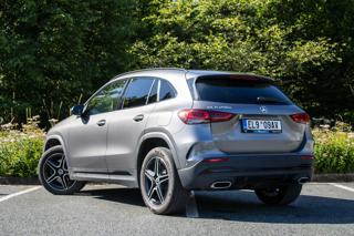Mercedes-Benz GLA 2021, 1332 ccm, 160 kW, hybridní - benzin SUV - Foto 19