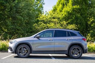 Mercedes-Benz GLA 2021, 1332 ccm, 160 kW, hybridní - benzin SUV - Foto 20