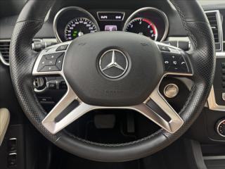 Mercedes-Benz GL 3,0 DPH AMG 4X4 NZTOP 360° TZ SUV - Foto 9
