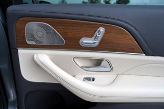 Mercedes-Benz GLS 350d 4Matic /21"/360/7míst/ČR SUV - Foto 22