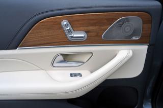 Mercedes-Benz GLS 350d 4Matic /21"/360/7míst/ČR SUV - Foto 20
