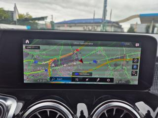 Mercedes-Benz GLB 200D 4MATIC, záruka 7/2027 nebo 2 SUV - Foto 33