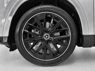 Mercedes-Benz GLB 8G-eDCT 4MATIC AMG, PANORAMA, EL. TAŽNÉ, 7 MÍST SUV - Foto 8