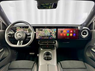 Mercedes-Benz GLB 8G-eDCT 4MATIC AMG, PANORAMA, EL. TAŽNÉ, ASSIST SUV - Foto 9