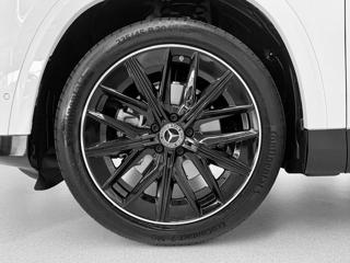Mercedes-Benz GLB 8G-eDCT 4MATIC AMG, PANORAMA, EL. TAŽNÉ, ASSIST SUV - Foto 8