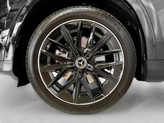 Mercedes-Benz GLB 8G-eDCT 4MATIC AMG, PANORAMA, EL. TAŽNÉ, 7 MÍST SUV - Foto 8