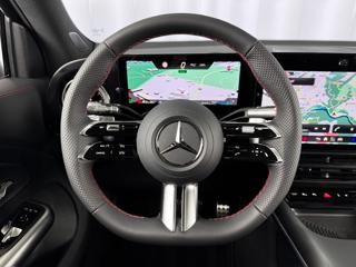 Mercedes-Benz GLB 8G-eDCT 4MATIC AMG, PANORAMA, EL. TAŽNÉ, 7 MÍST SUV - Foto 12