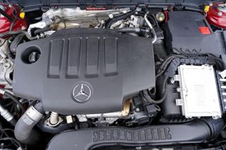 Mercedes-Benz GLB 200d 4Matic/AMG/AT/150 PS/Led SUV - Foto 10