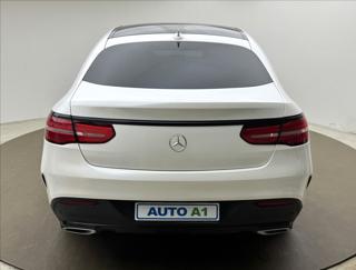 Mercedes-Benz GLE 3,0 AMG 4X4 LED DPH PANO TAŽNÉ SUV - Foto 5