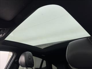 Mercedes-Benz GLE 3,0 AMG 4X4 LED DPH PANO TAŽNÉ SUV - Foto 30