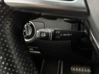 Mercedes-Benz GLE 3,0 AMG 4X4 LED DPH PANO TAŽNÉ SUV - Foto 11