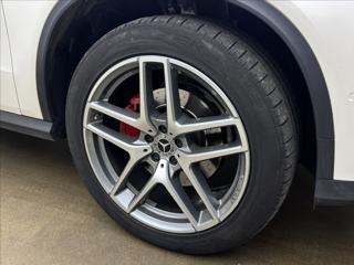 Mercedes-Benz GLE 3,0 AMG 4X4 LED DPH PANO TAŽNÉ SUV - Foto 41