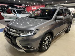 Mitsubishi Outlander 2,2 DI-D 4WD automat 7míst kombi