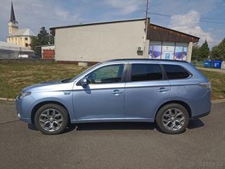 Mitsubishi Outlander 2,0 PHEV 4×4 – plug-in hybrid kombi - Foto 4