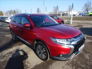 Mitsubishi Outlander 2,0 i 110kW LPG,serviska,závěs SUV