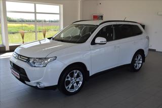 Mitsubishi Outlander 2,2 Di-D, INTENSE+,4WD,7-míst SUV
