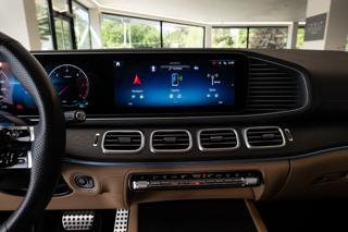 Mercedes-Benz Ostatní d 4MATIC E-active body control/AMG/Premium Plus SUV - Foto 11