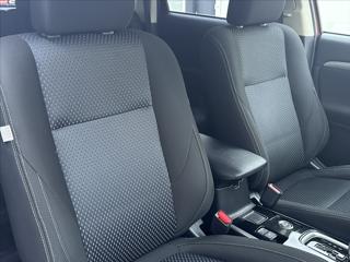 Mitsubishi Outlander 2,2 DI-D 150PS Intense+ -7 4x4 A/T SUV - Foto 17