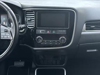 Mitsubishi Outlander 2,2 DI-D 150PS Intense+ -7 4x4 A/T SUV - Foto 26
