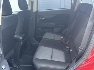 Mitsubishi Outlander 2,2 DI-D 150PS Intense+ -7 4x4 A/T SUV - Foto 13