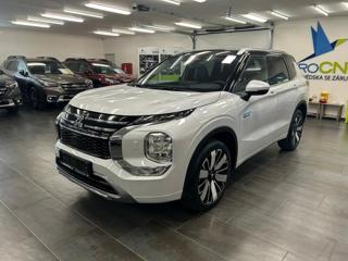 Mitsubishi Outlander 2.4 PHEV Instyle | 8 let | Nov SUV - Foto 4