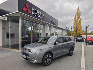 Mitsubishi Outlander 2,0 Plug-in HYBRID  4x4 INTENSE+ terénní