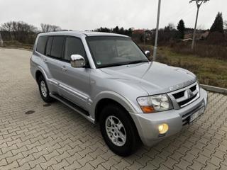 Mitsubishi Pajero 3.2DI-D 130Kw Instyle 7.Míst SUV