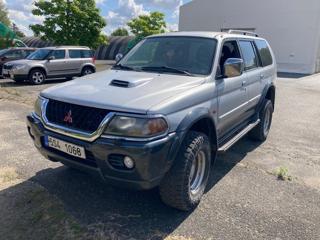 Mitsubishi Pajero 2,5   SPORT SUV