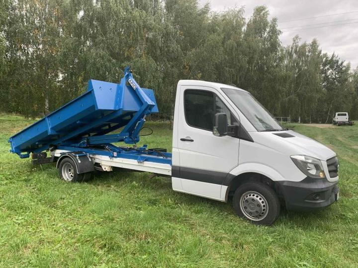 Vůz s VIN WDB9061551N674443