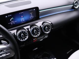 Mercedes-Benz Třídy A 1,3 200 Aut. CZ AMG Sport DPH hatchback - Foto 25