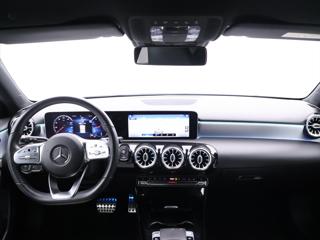 Mercedes-Benz Třídy A 1,3 200 Aut. CZ AMG Sport DPH hatchback - Foto 31