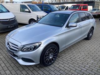 Mercedes-Benz Třídy C 220d 125KW AVANTGARDE LED HiPerf NAVI kombi