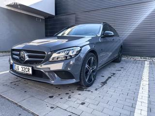 Mercedes-Benz Třídy C 2017, 2996 ccm, 270 kW, benzin kabriolet