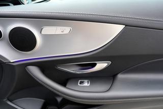 Mercedes-Benz Třídy E E 450 AMG 4Matic+, 370PS kupé - Foto 17