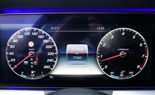 Mercedes-Benz Třídy E E 450 AMG 4Matic+, 370PS kupé - Foto 28