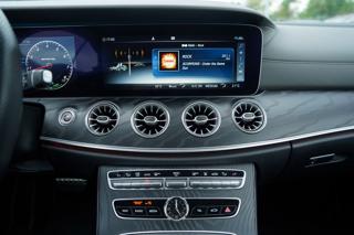 Mercedes-Benz Třídy E E 53 AMG 4Matic+/440PS kabriolet - Foto 38