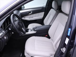Mercedes-Benz Třídy E 3,0 350 BlueTEC 185kW Avantgarde kombi - Foto 12